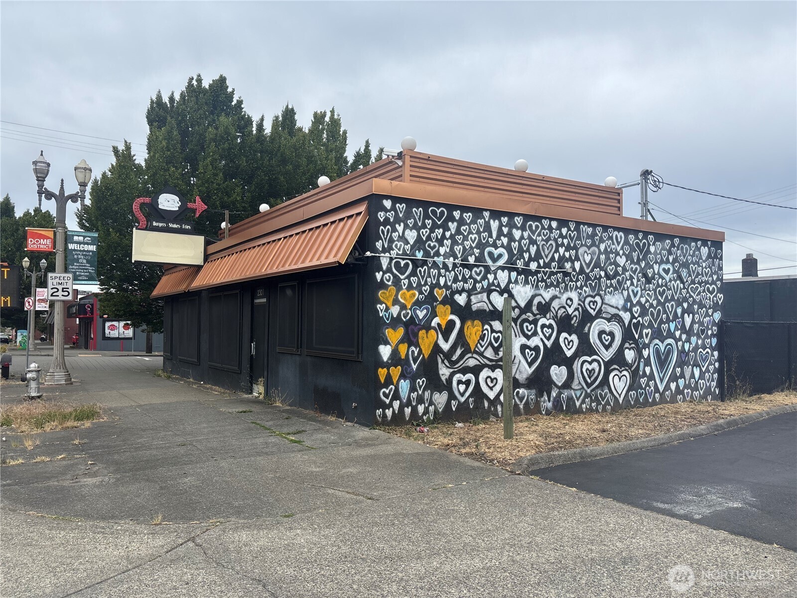 2301 Pacific Avenue Property Photo 2