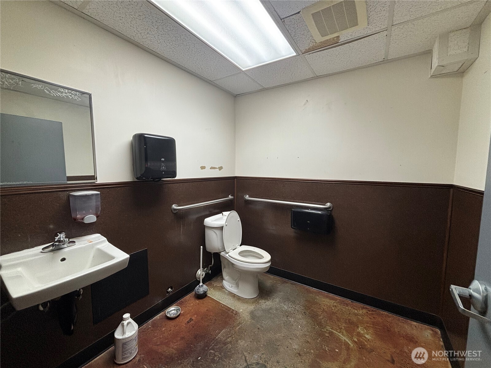 2301 Pacific Avenue Property Photo 7