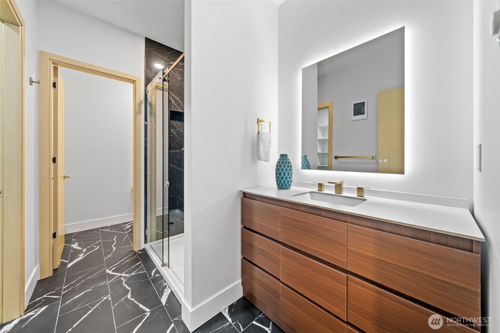 7903 240th Street Property Photo 33