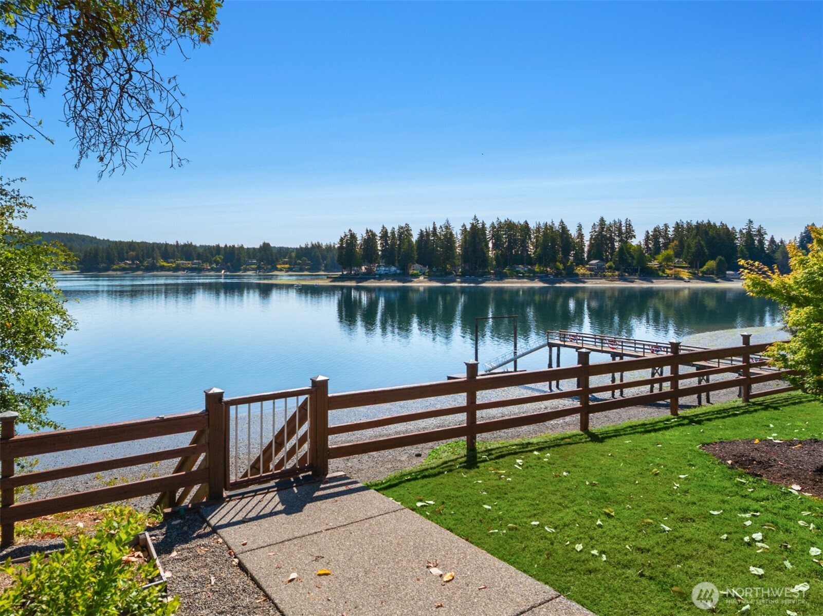 16392 Pearson Road Property Photo 4