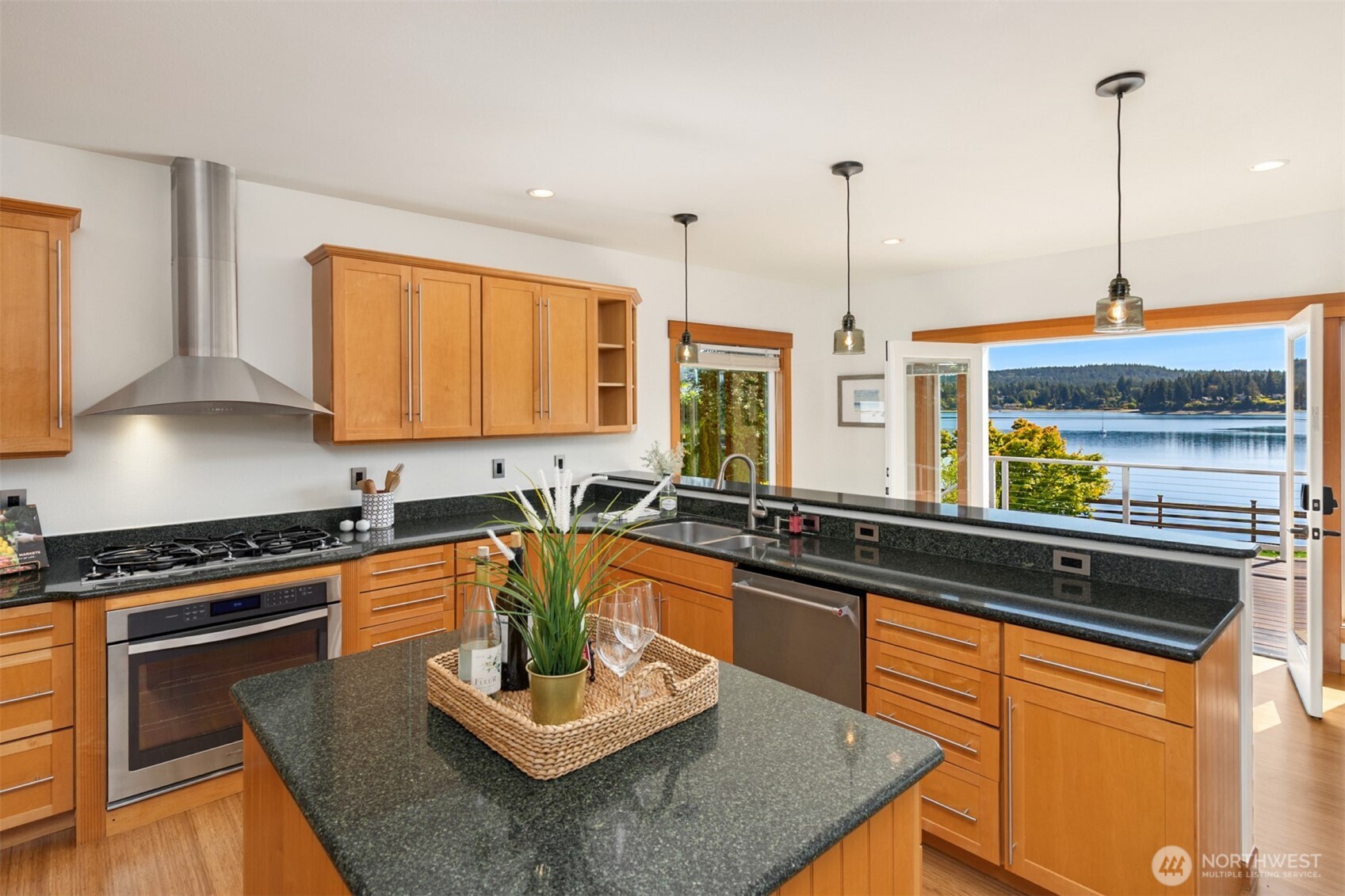 16392 Pearson Road Property Photo 15