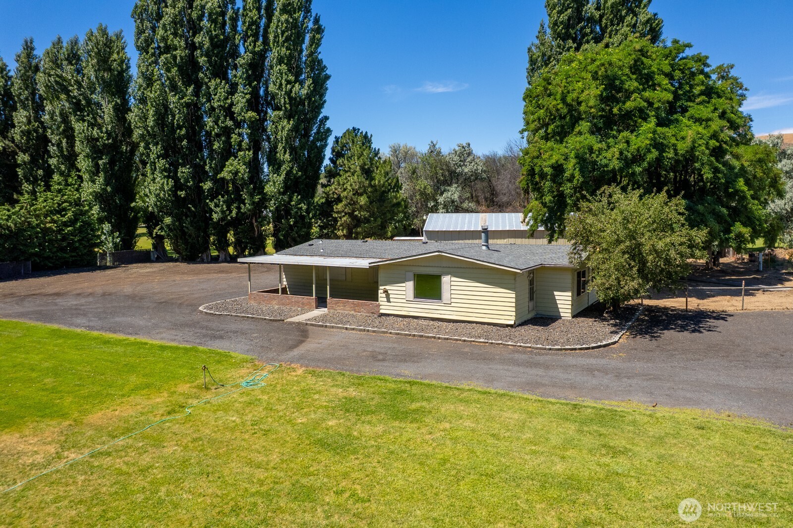 2399 Basin Street Property Photo 7