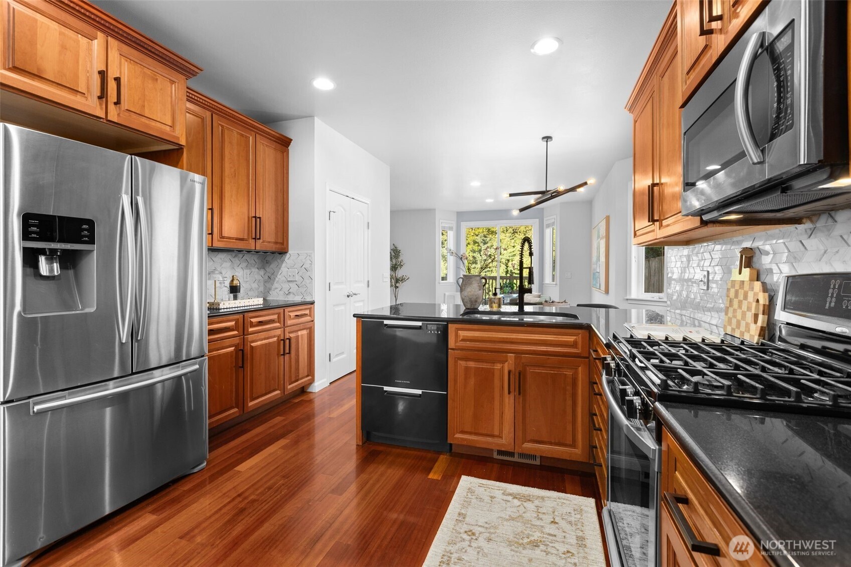 1756 Monroe Avenue Property Photo 12