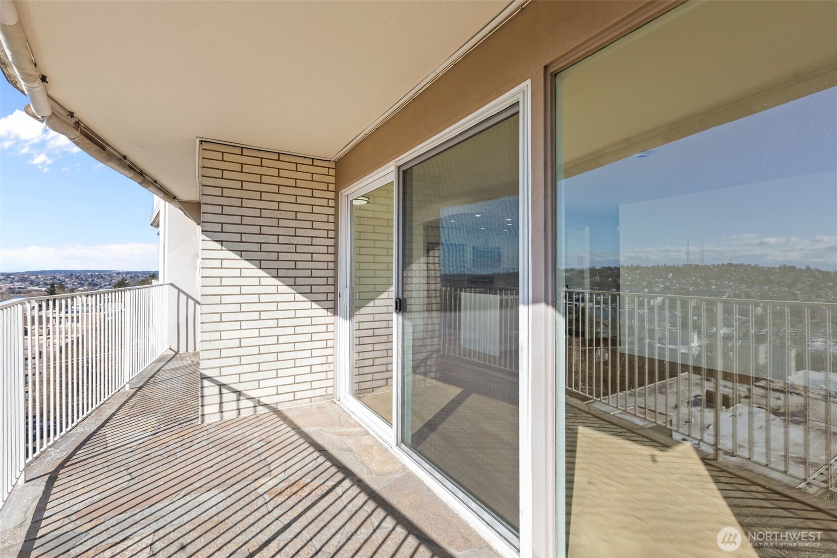 525 Belmont Avenue 7a Property Photo 23