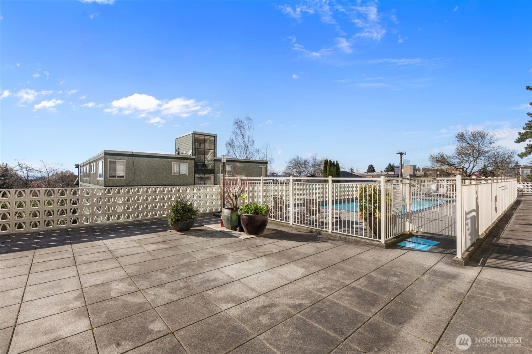 525 Belmont Avenue 7a Property Photo 26