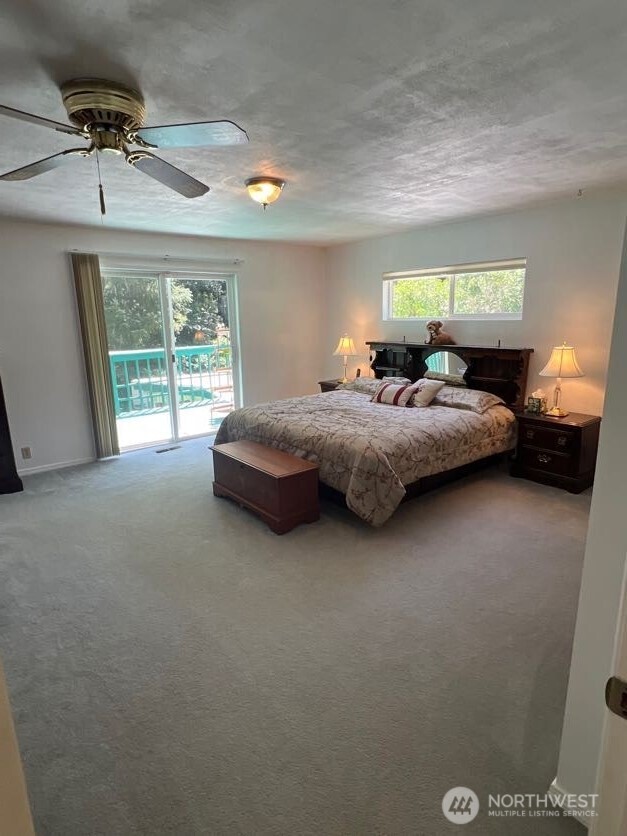 4430 Pine Avenue Property Photo 12