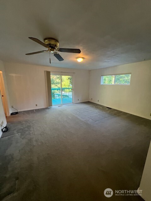 4430 Pine Avenue Property Photo 13