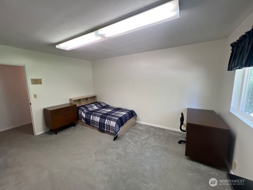 4430 Pine Avenue Property Photo 21
