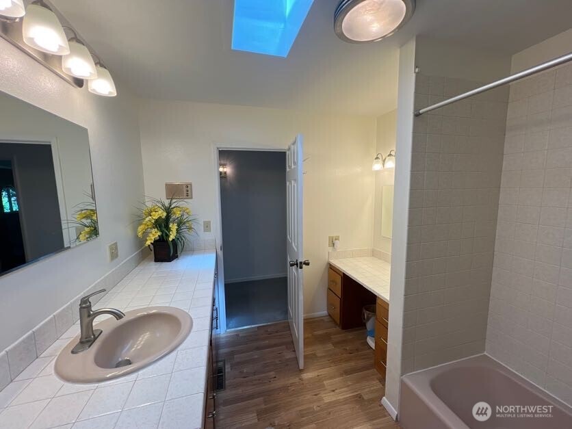 4430 Pine Avenue Property Photo 23