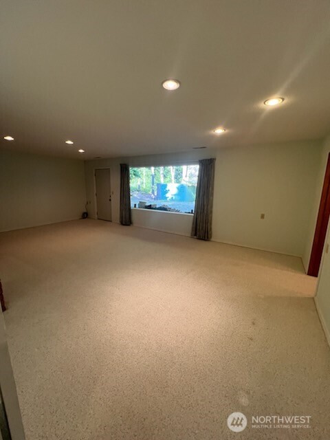 4430 Pine Avenue Property Photo 27