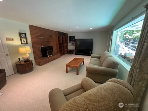 4430 Pine Avenue Property Photo 28