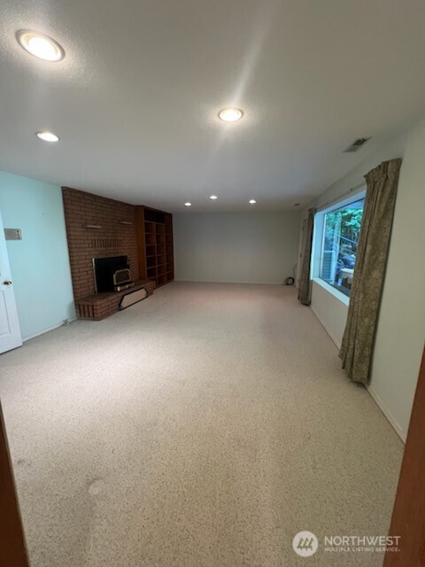 4430 Pine Avenue Property Photo 29