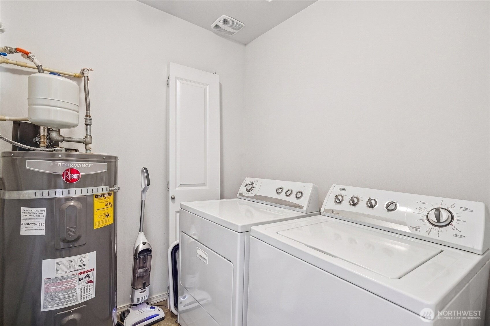 6443 Hazel Avenue C Property Photo 16