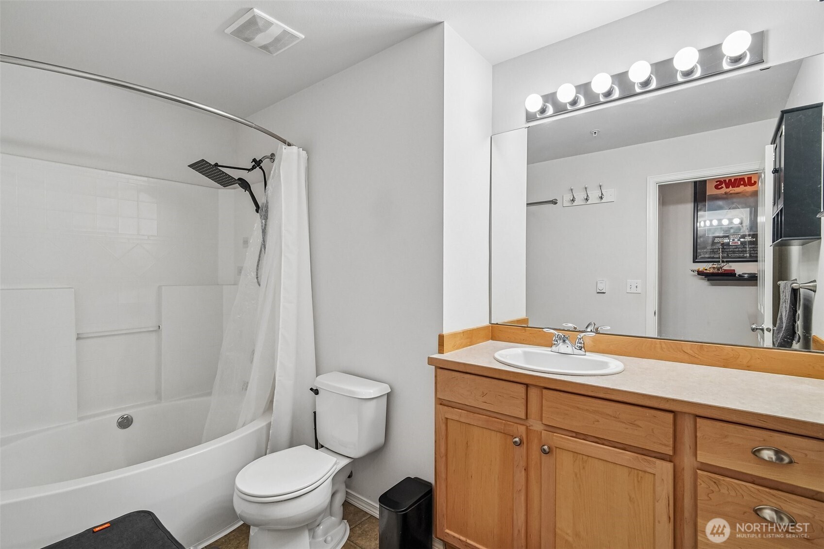 6443 Hazel Avenue C Property Photo 17