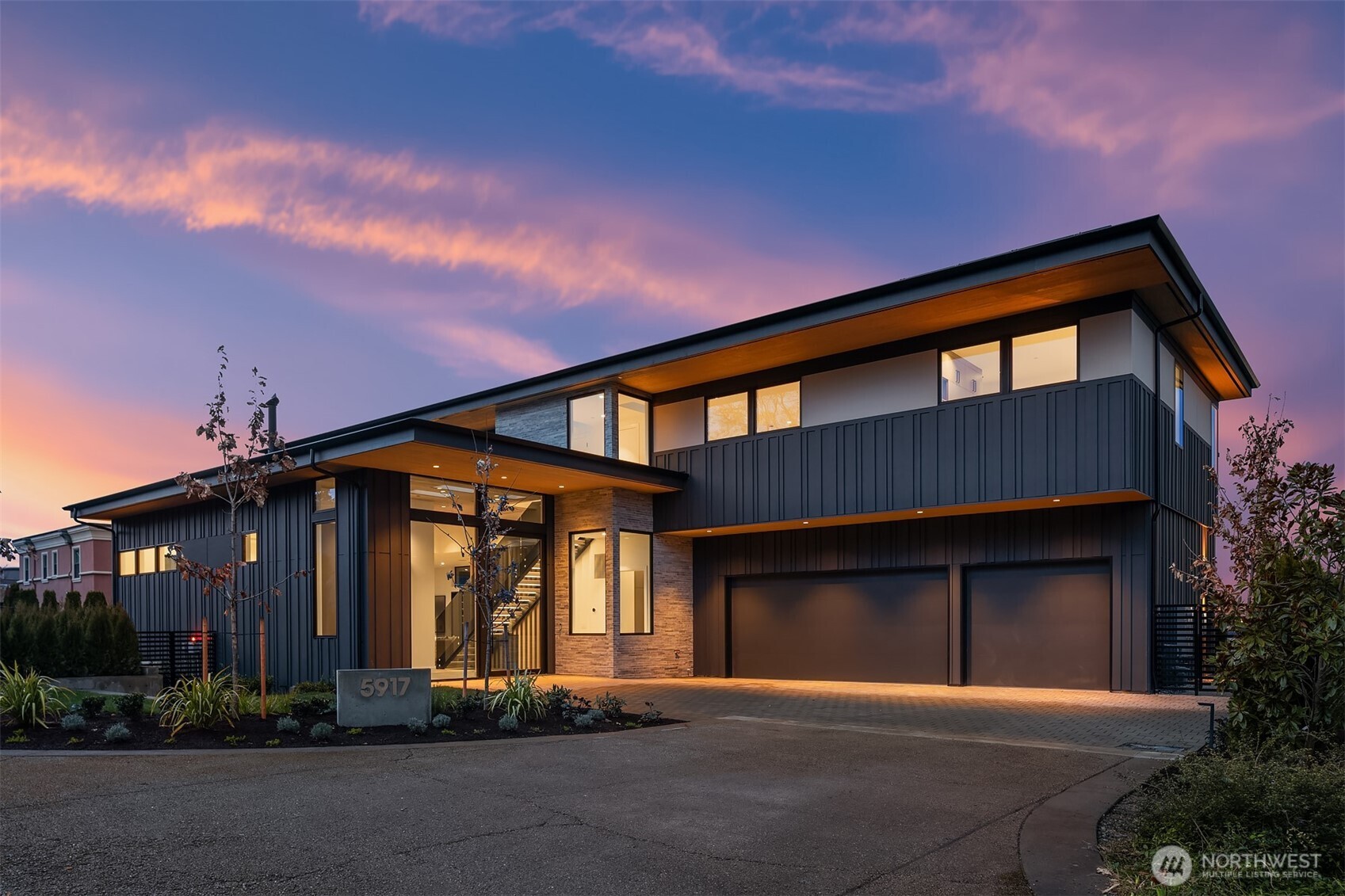 5917 104th Place Property Photo 1