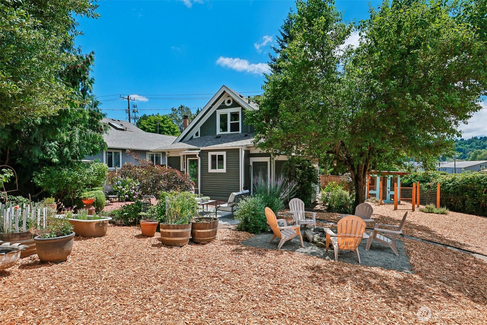 1010 S Director Street Property Photo 1