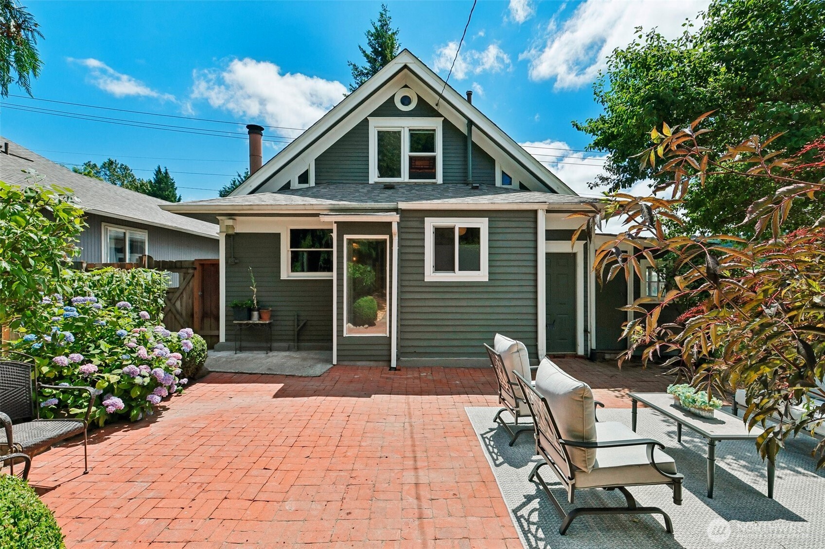 1010 S Director Street Property Photo 2