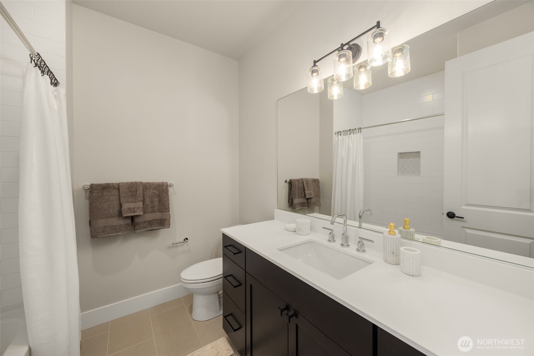 446 222nd Place Property Photo 28