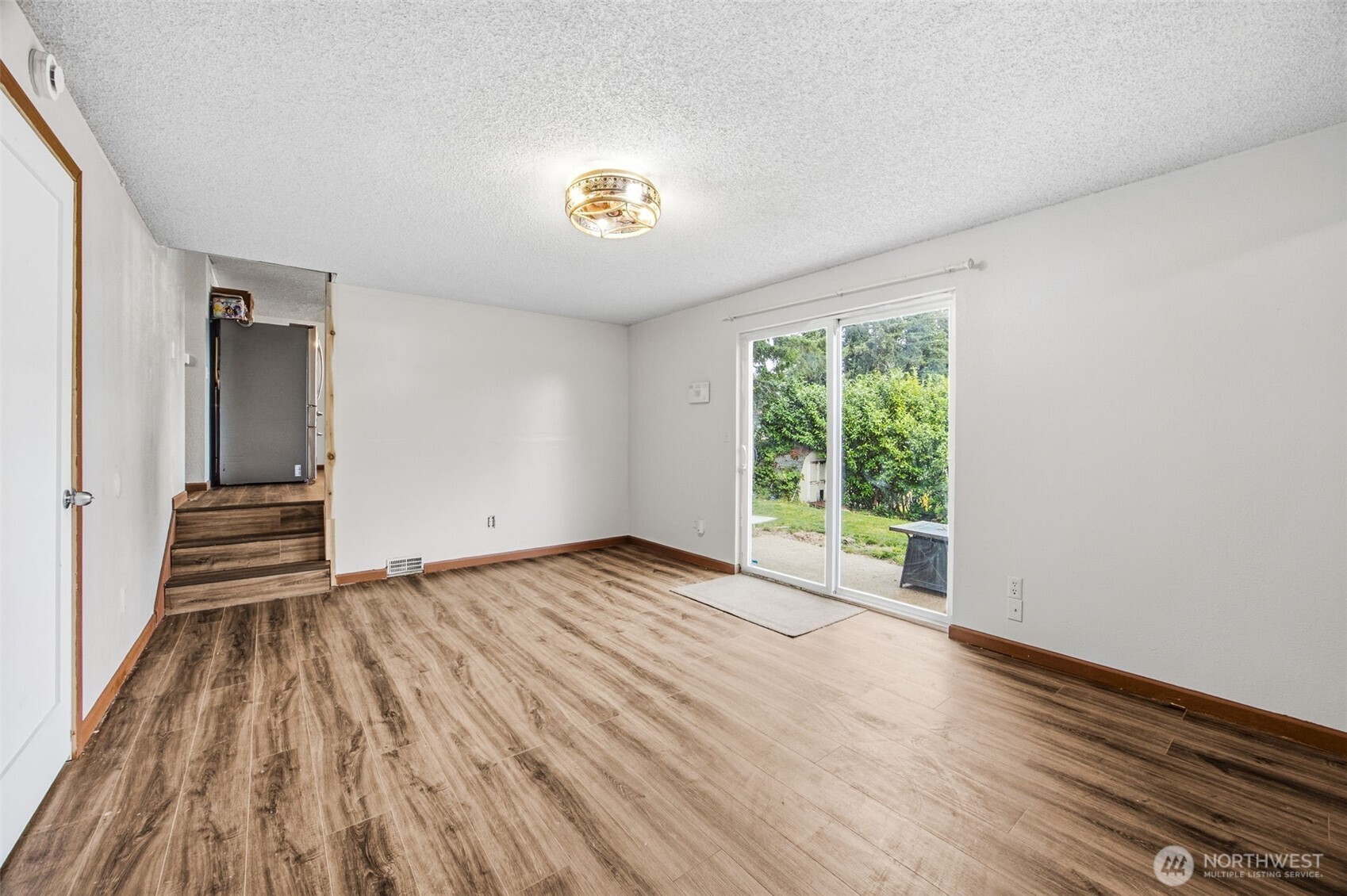 2519 151st Street Property Photo 11
