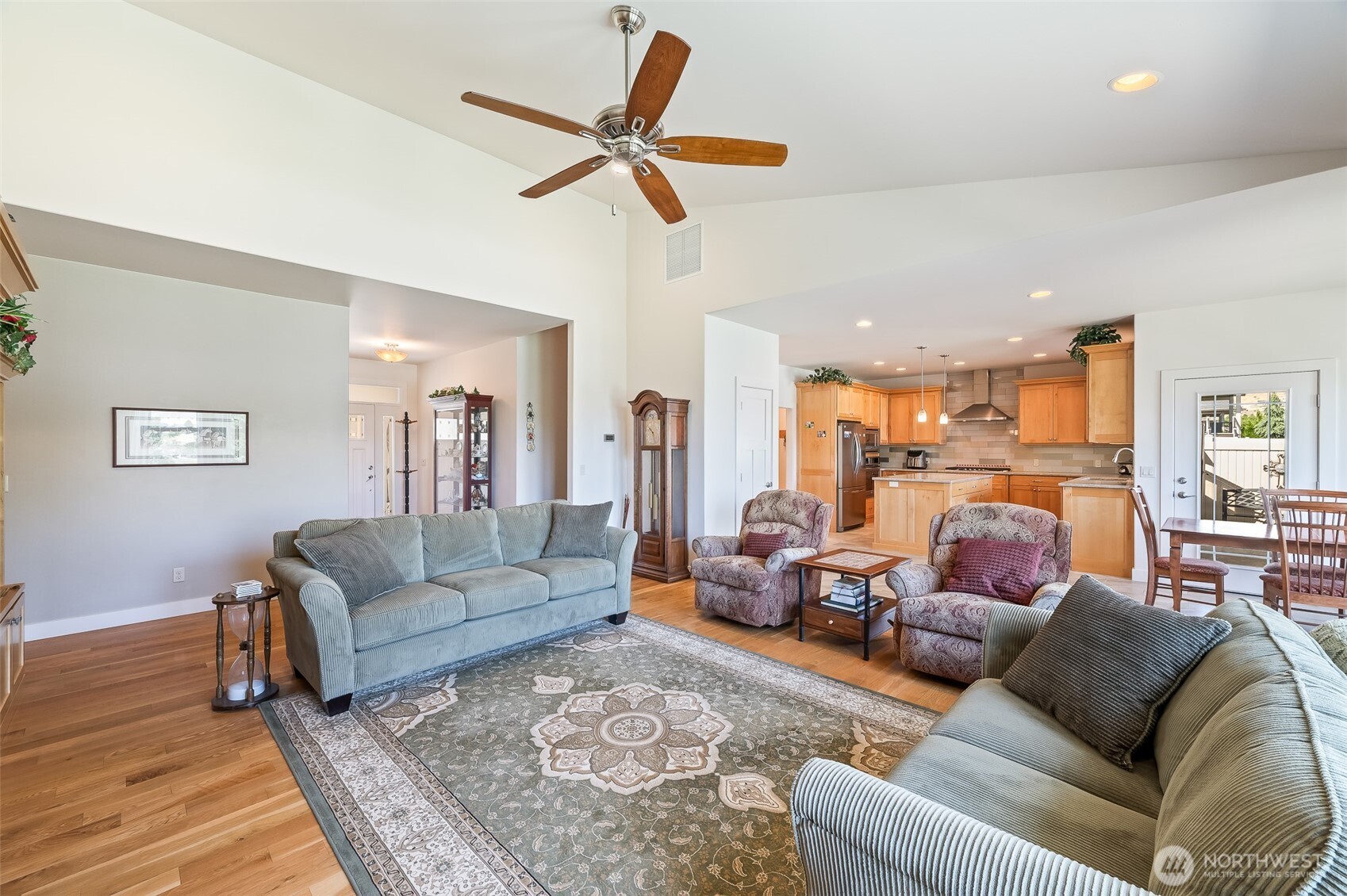 3513 Dianna Way Property Photo 15
