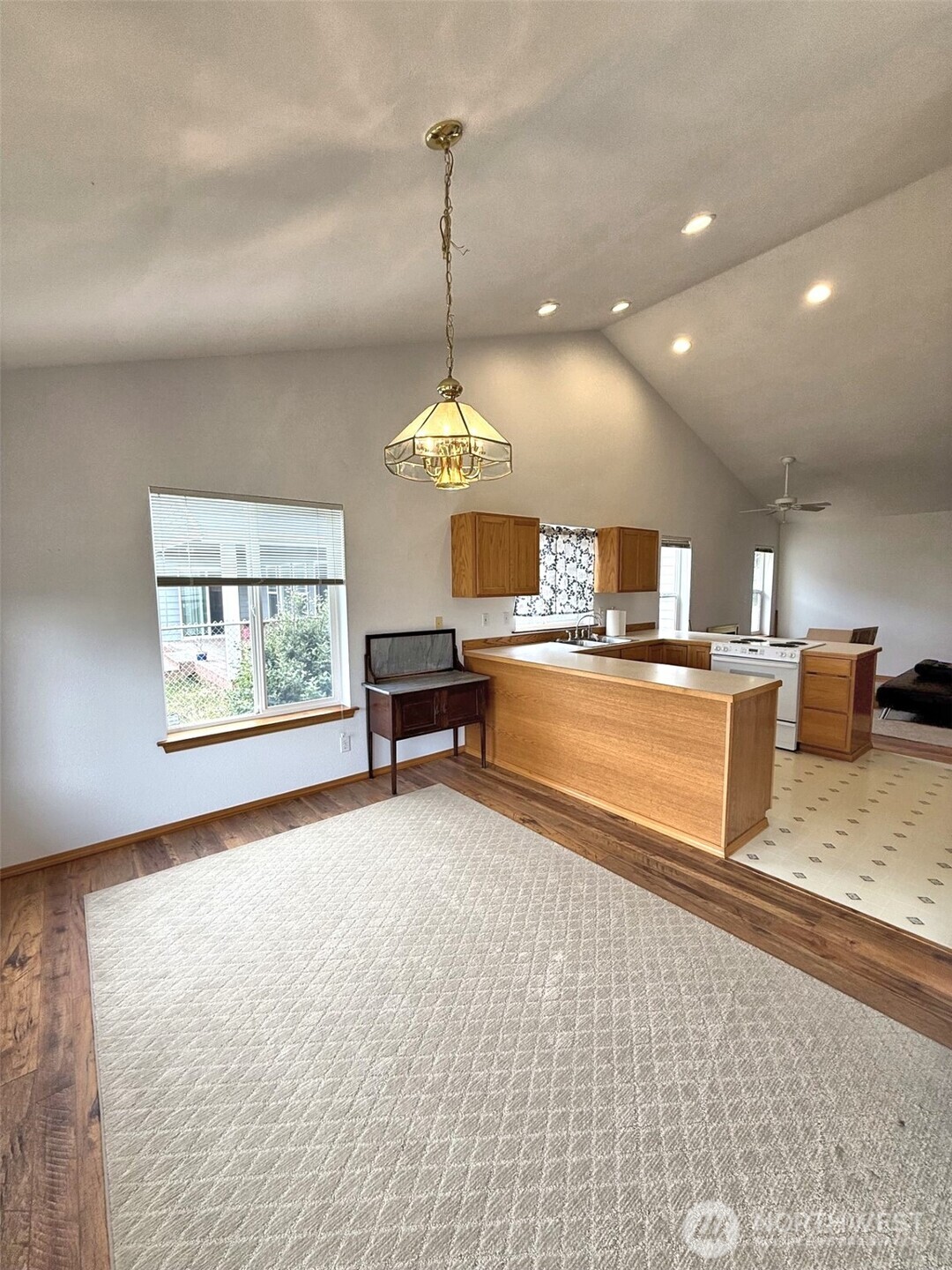567 Puffin Avenue Property Photo 7