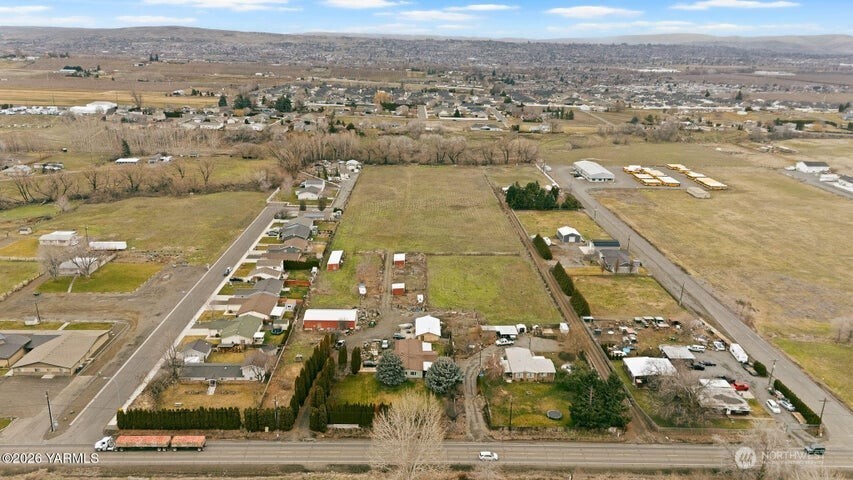 7703 Ahtanum Road Property Photo 7