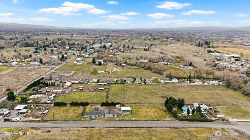 7703 Ahtanum Road Property Photo 9