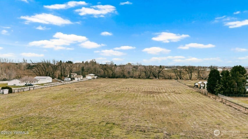 7703 Ahtanum Road Property Photo 13