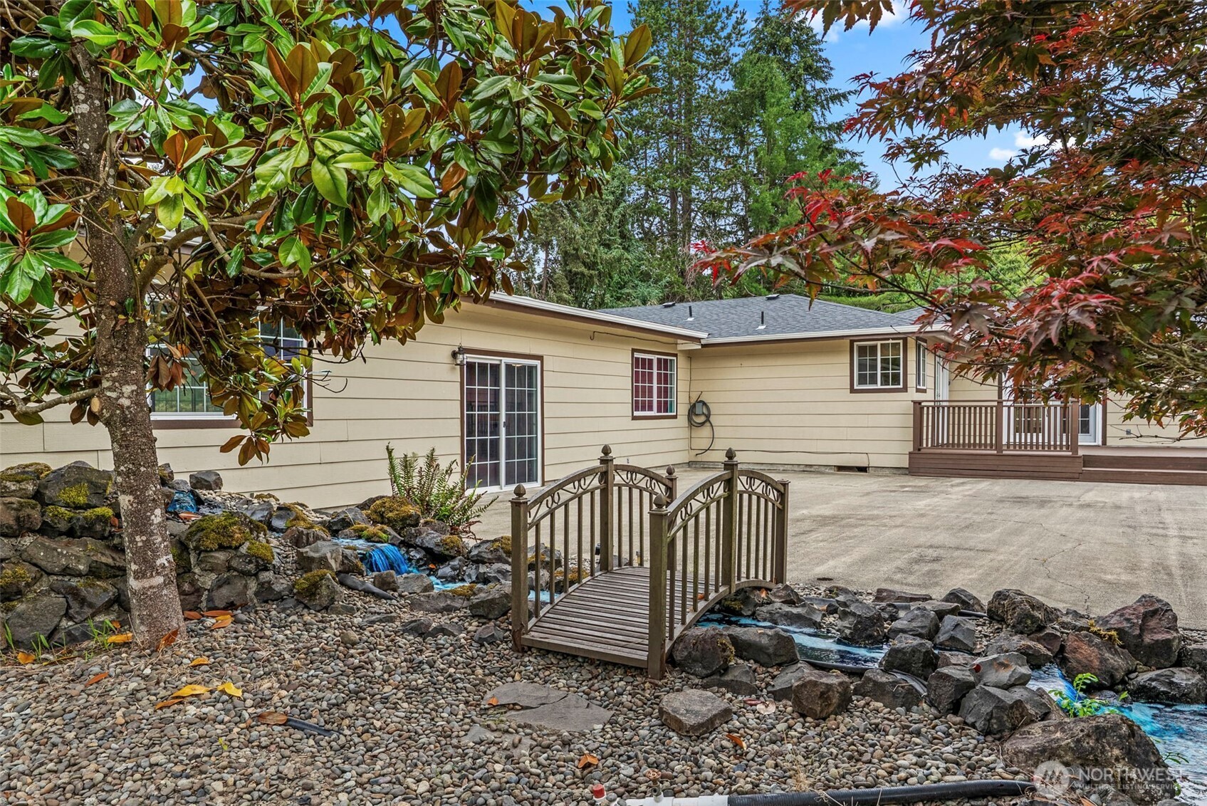 863 Byham Road Property Photo 14