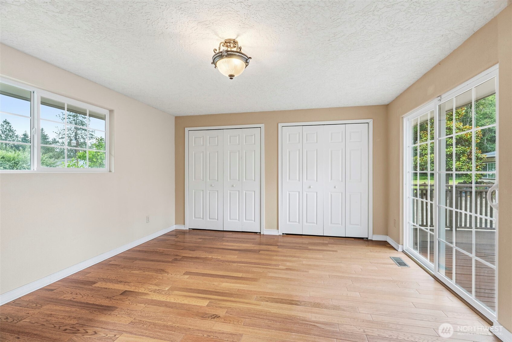 863 Byham Road Property Photo 17