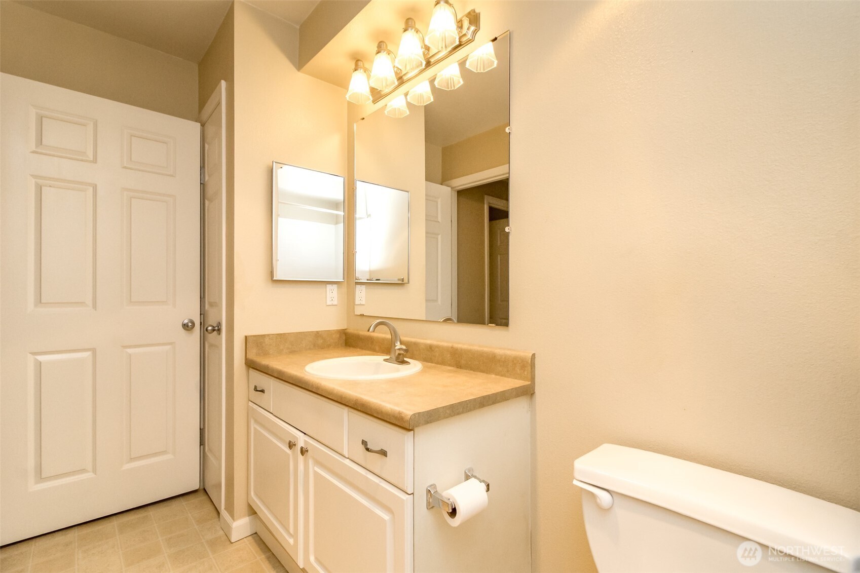 33020 10th Avenue D102 Property Photo 15