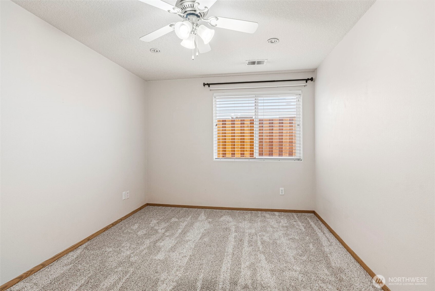 7205 Ne 43rd Street Property Photo 15