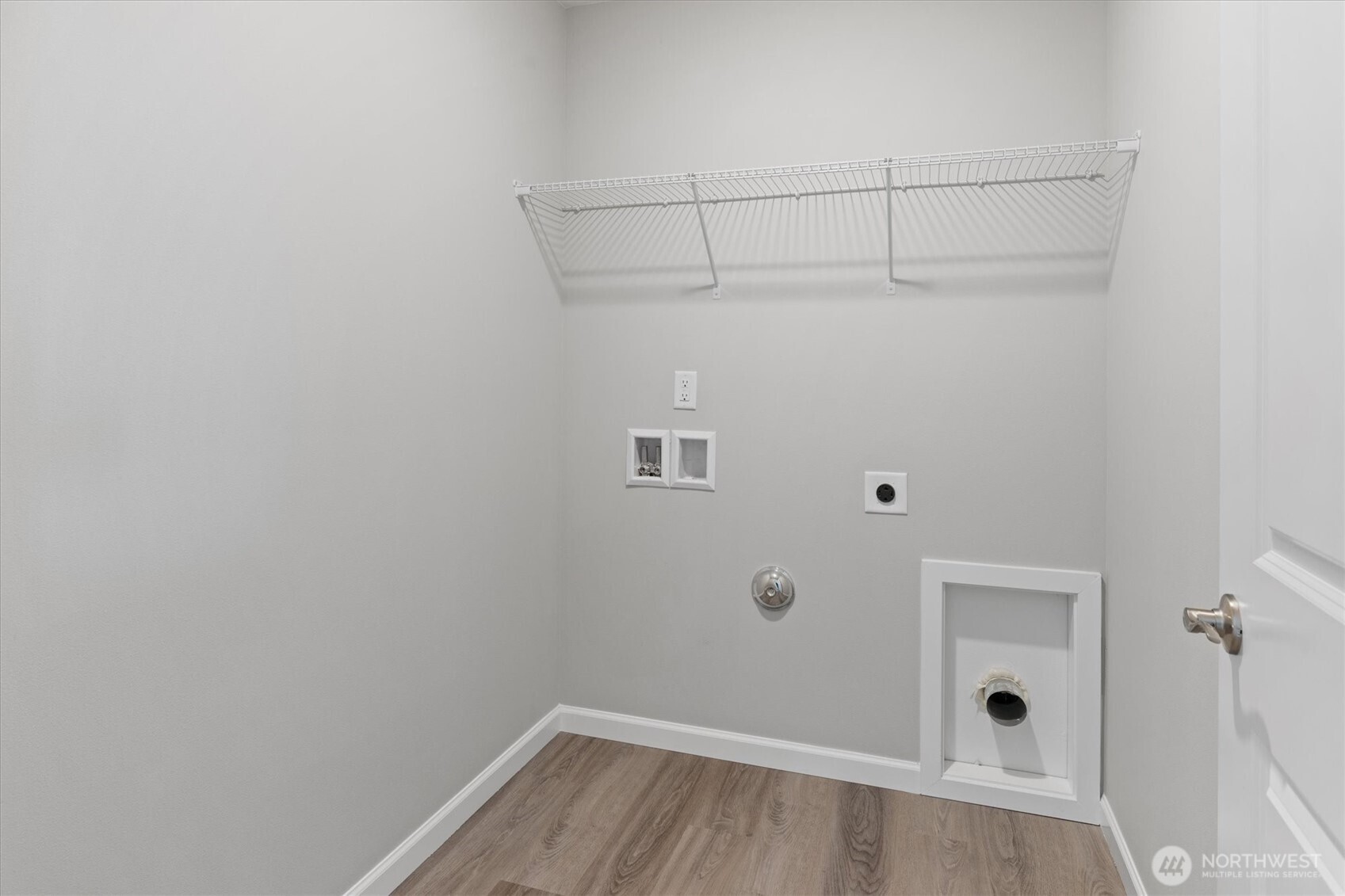 515 Clark Avenue Property Photo 28
