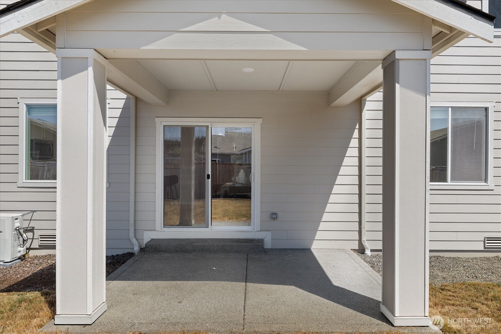 515 Clark Avenue Property Photo 29