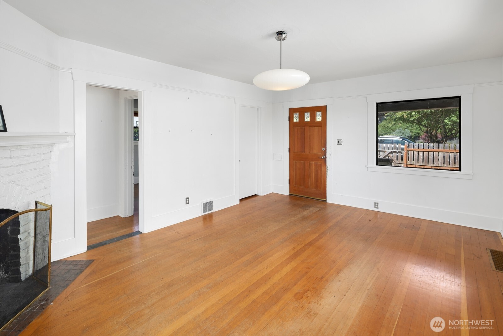 3410 37th Avenue Property Photo 6