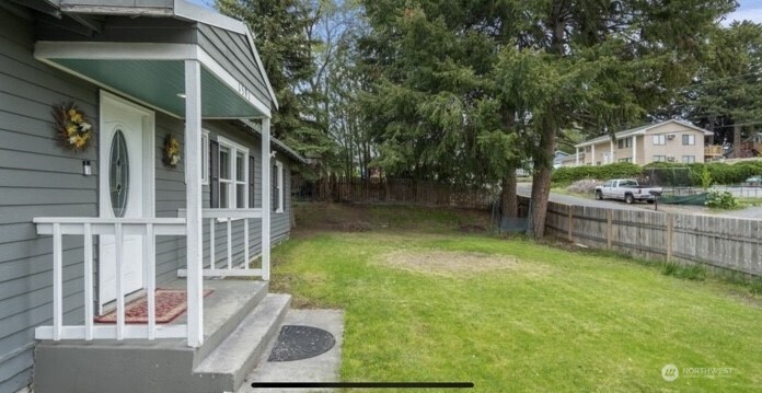1591 Ne 3rd Street Property Photo 3