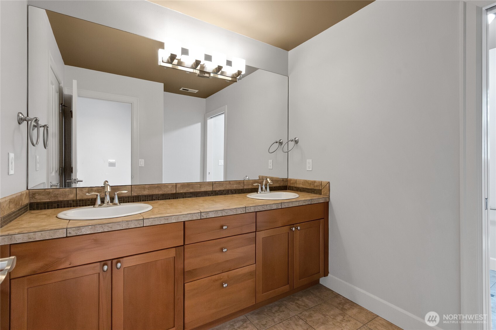 6423 3rd Street Ct Property Photo 20