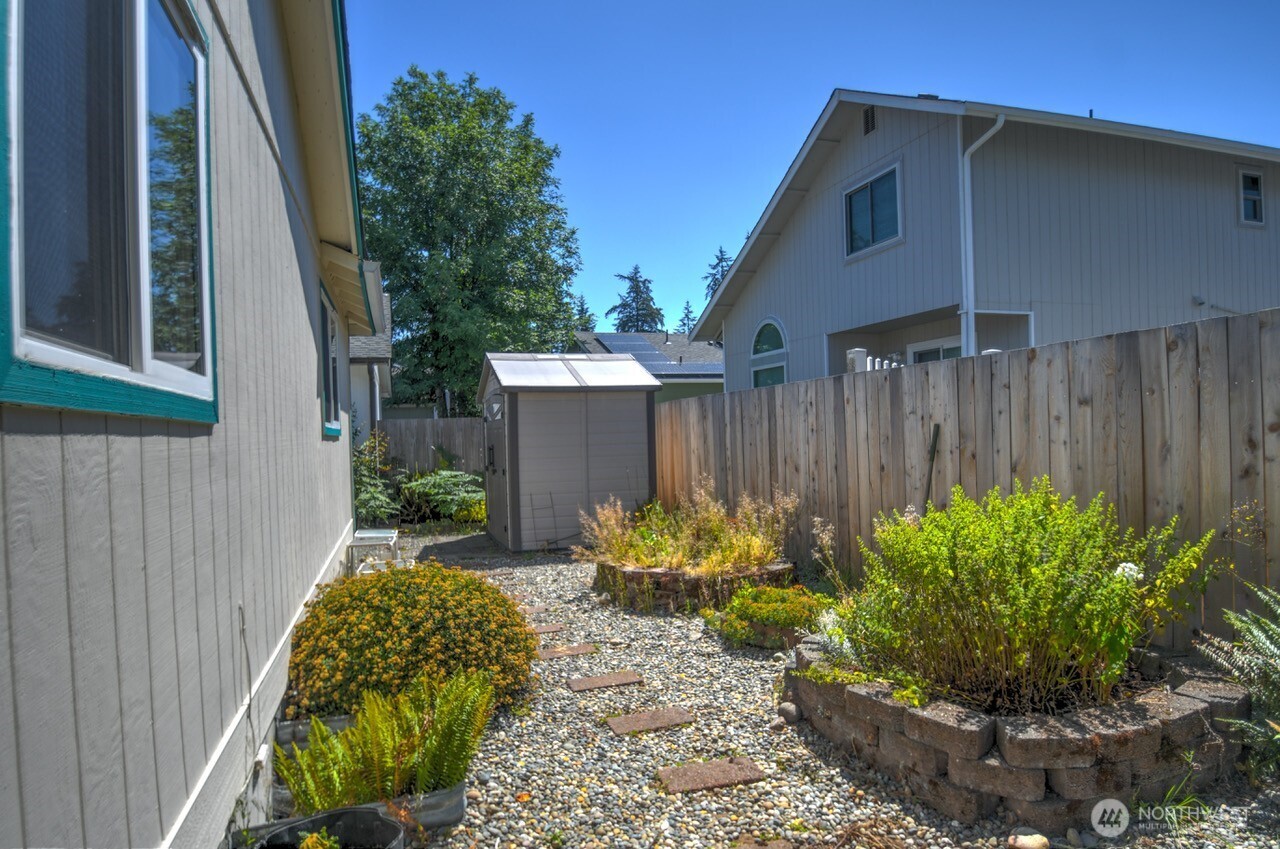 2725 27th Avenue Property Photo 33