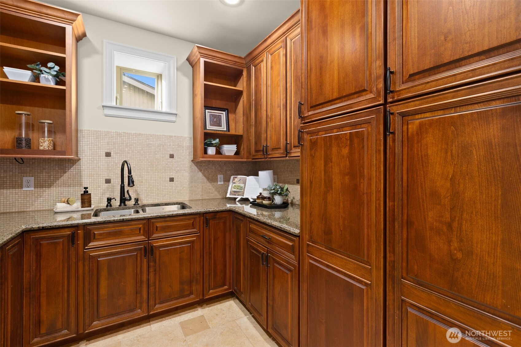 21125 Church Lake Drive Property Photo 11