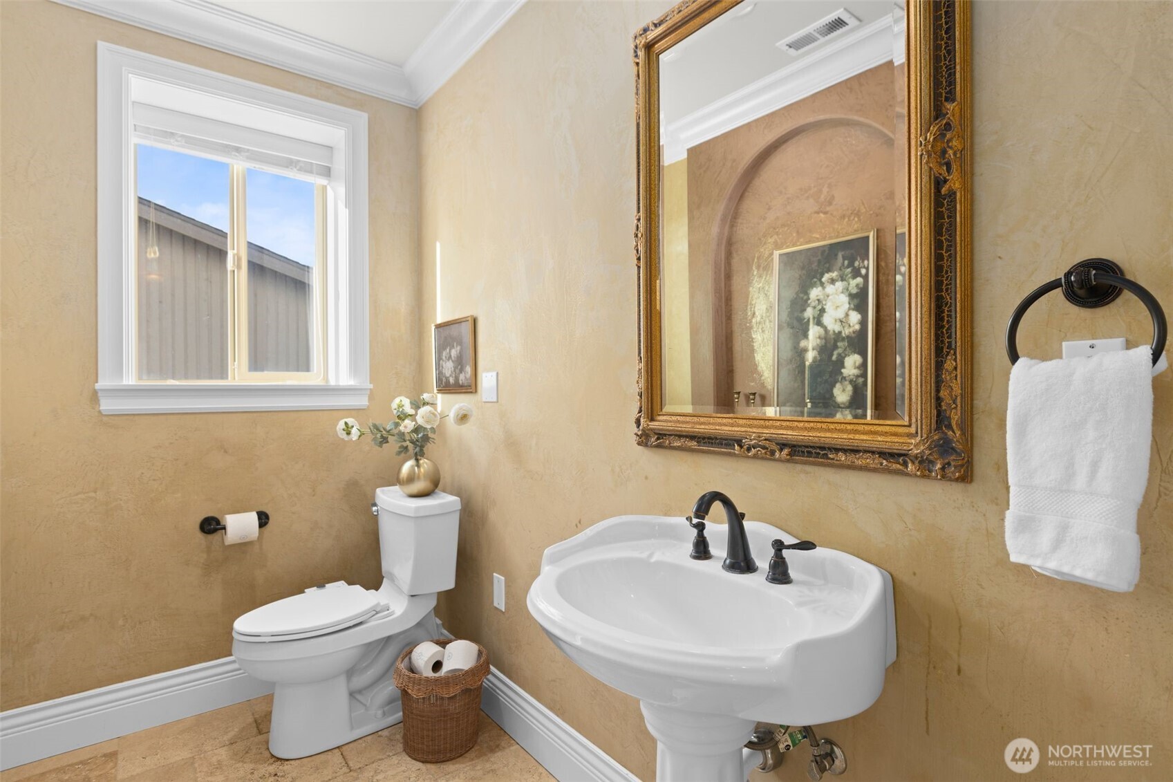 21125 Church Lake Drive Property Photo 14