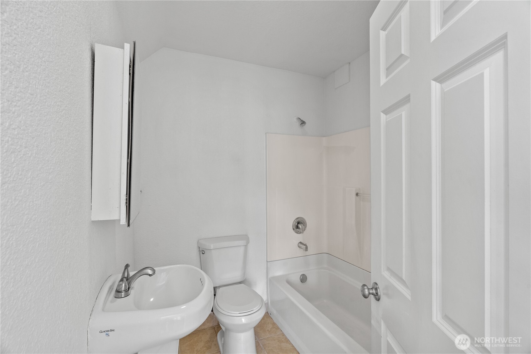 201 N F Street Property Photo 5
