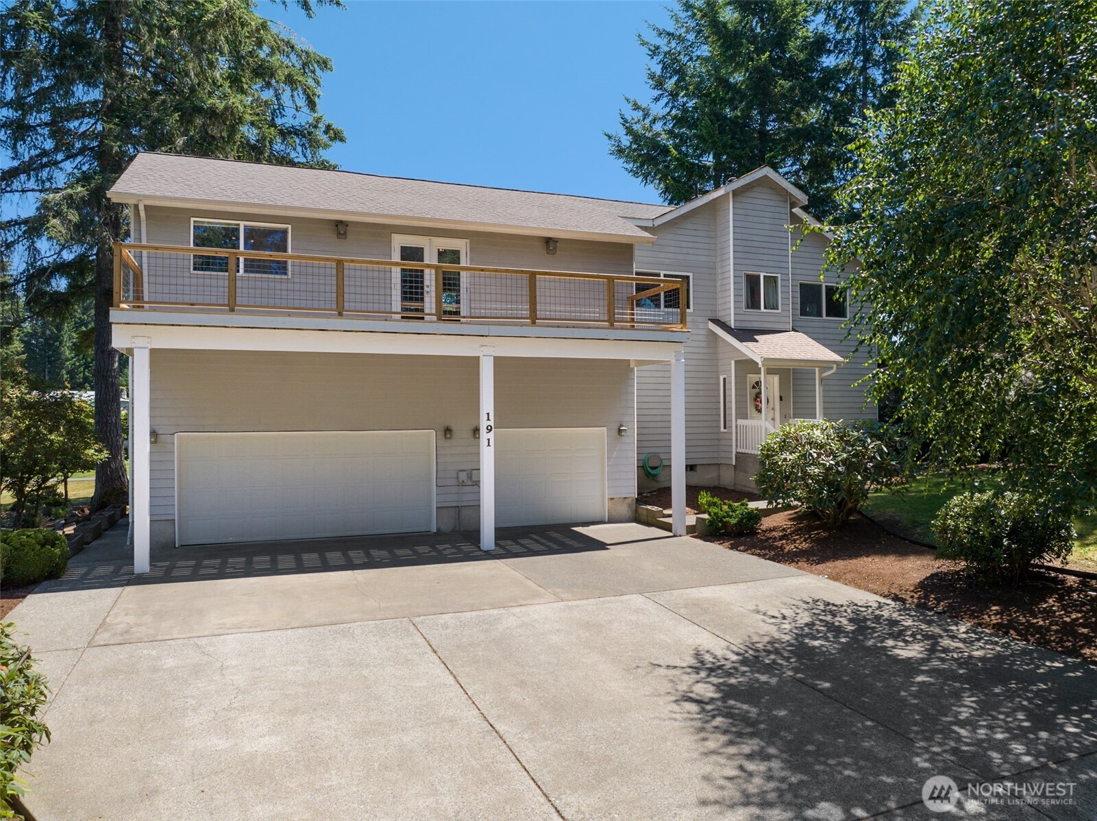 191 E Vine Maple Lane Property Photo 3