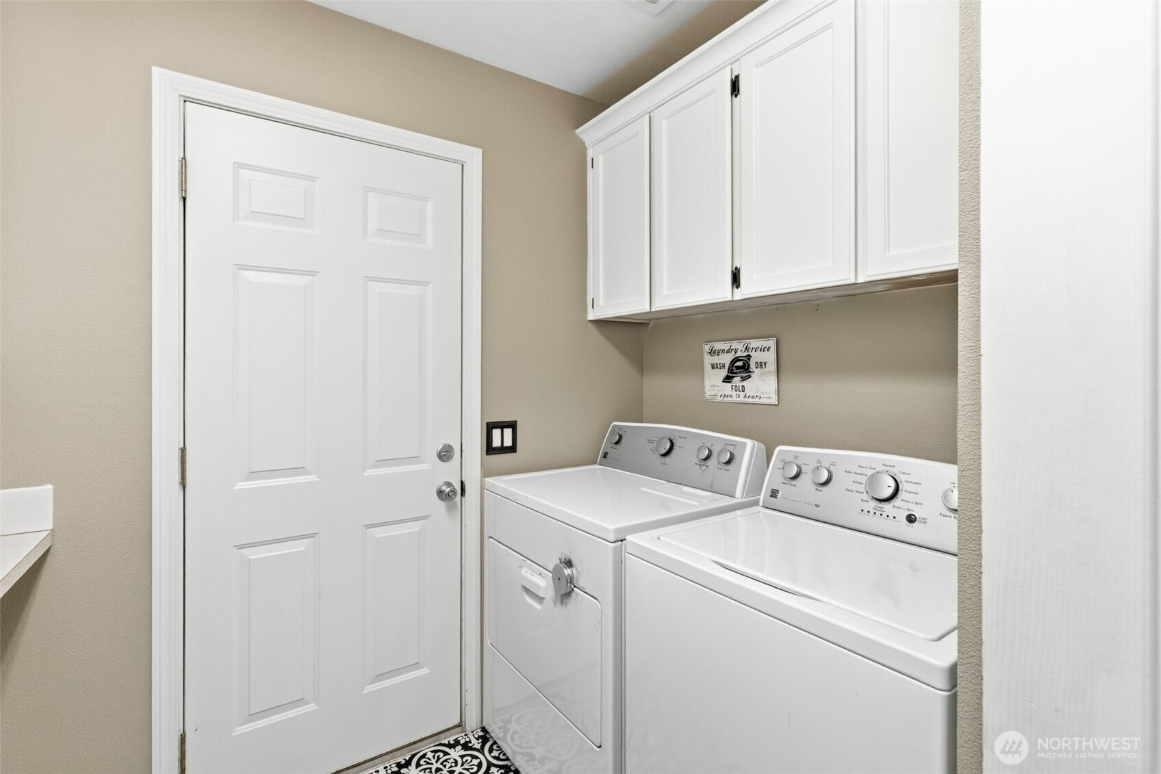 191 E Vine Maple Lane Property Photo 19