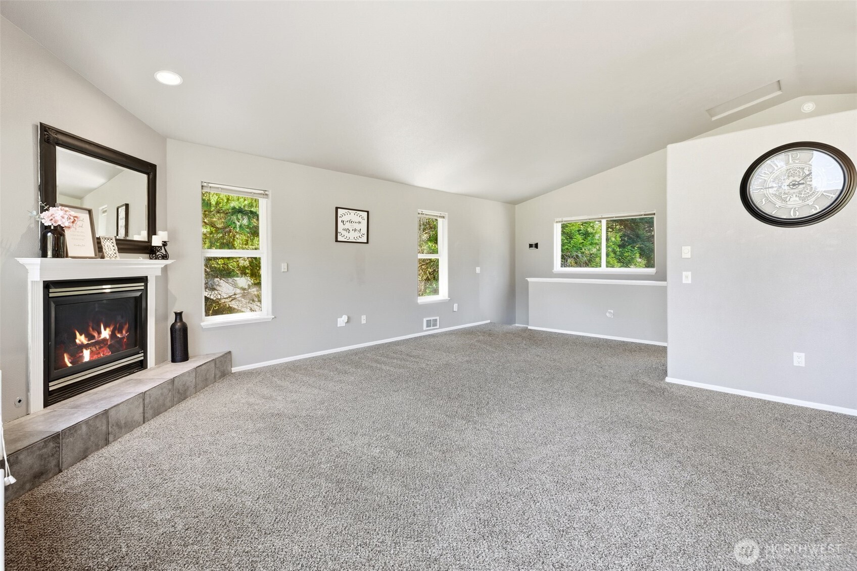 191 E Vine Maple Lane Property Photo 20