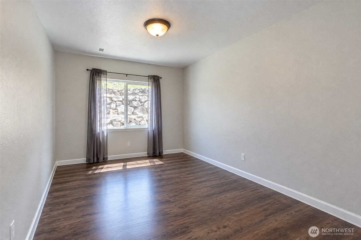 749 Wheeler Hill Road Property Photo 11