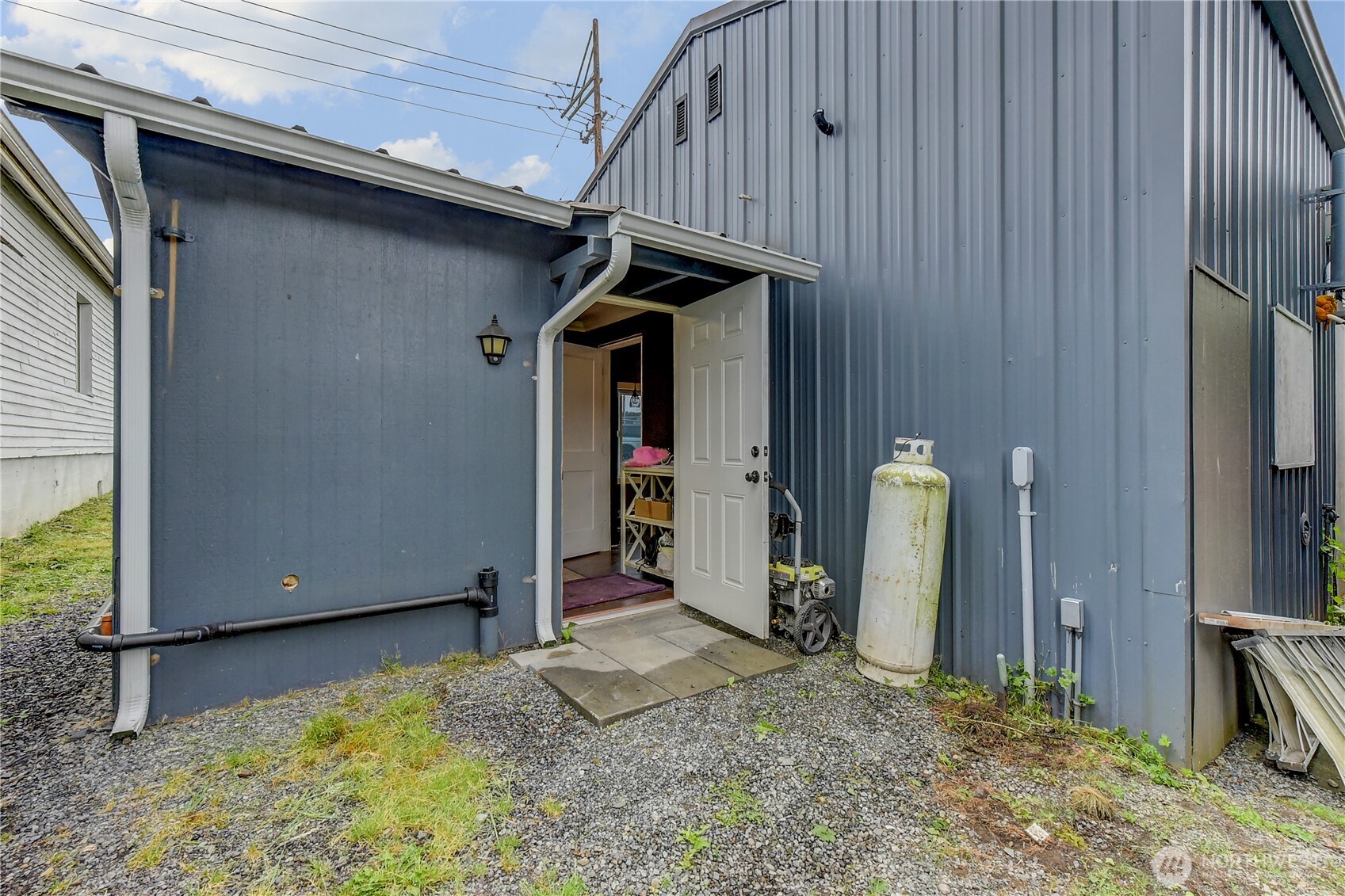 112 Cascade Avenue Property Photo 8