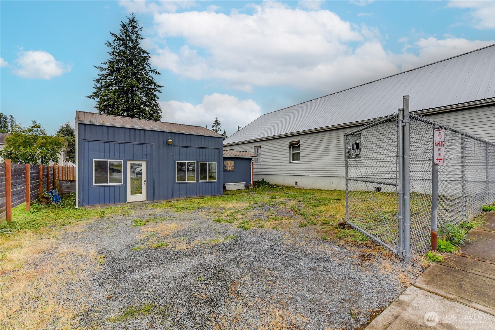 112 Cascade Avenue Property Photo 10