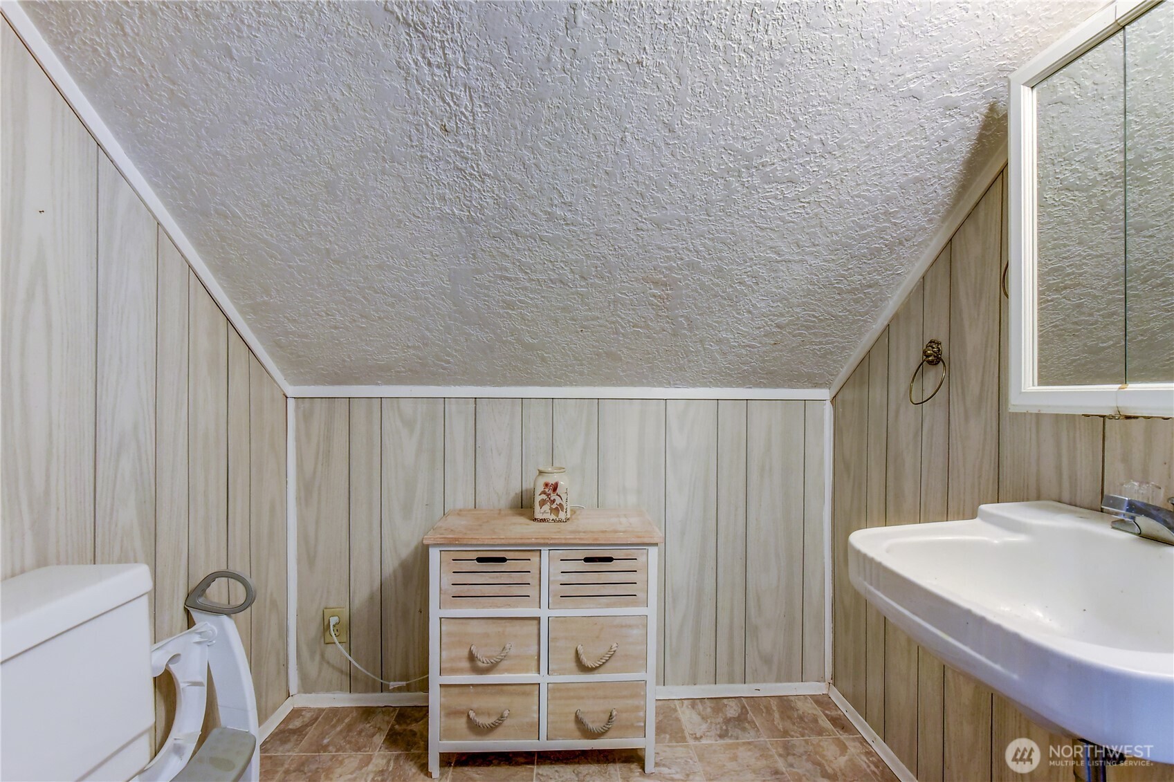 112 Cascade Avenue Property Photo 29