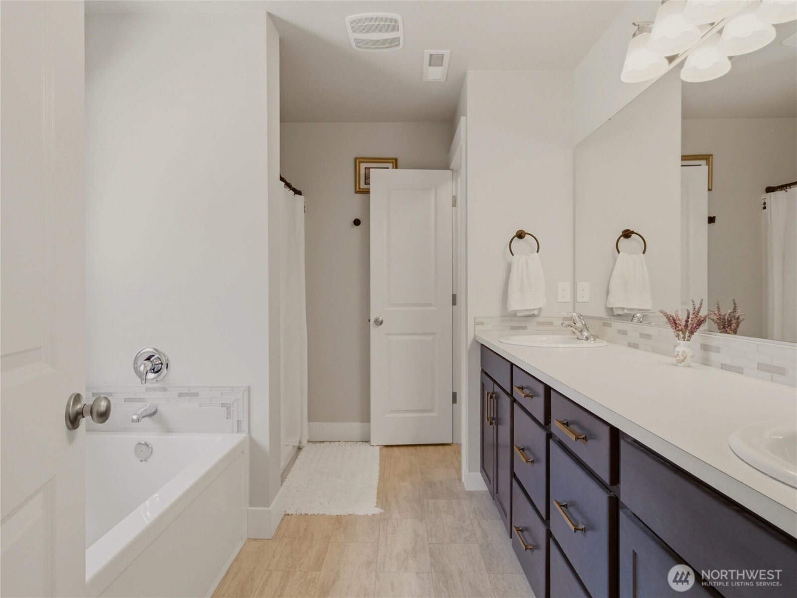 507 B Minnesota Street Property Photo 24