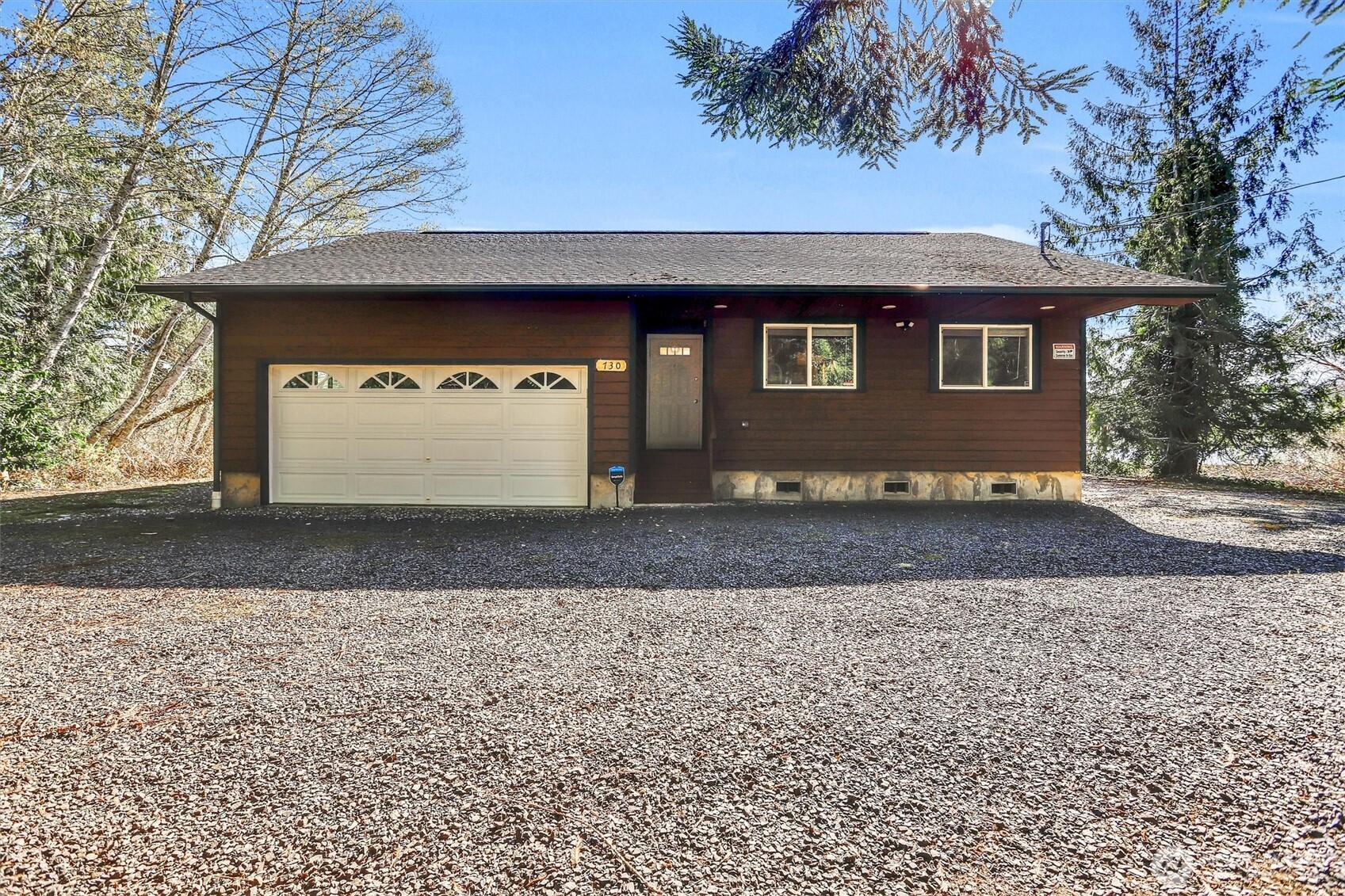 730 E North Bay Road Property Photo 5
